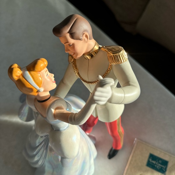 Disney Cinderella and Prince Charming Figurine - Disney collection - Picture 7 of 8